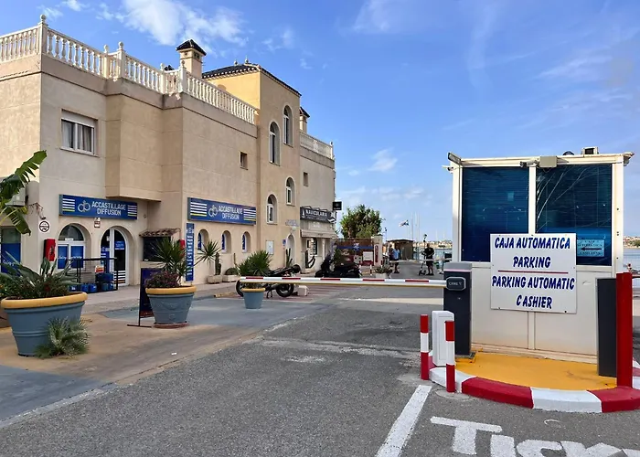 Marina Internacional Apartment *