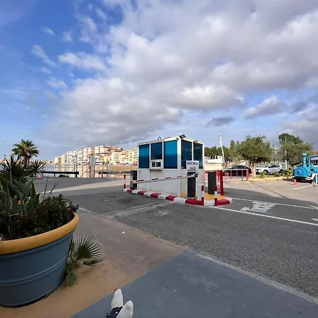 شقة Marina Internacional *