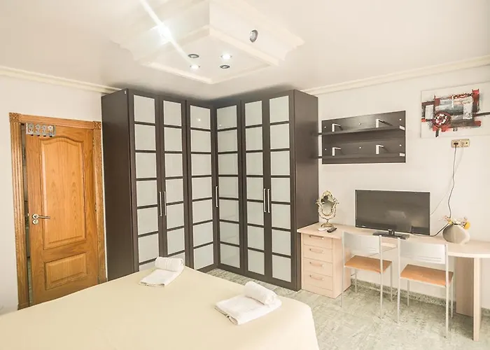 Marina Internacional * تورّيفيِخا